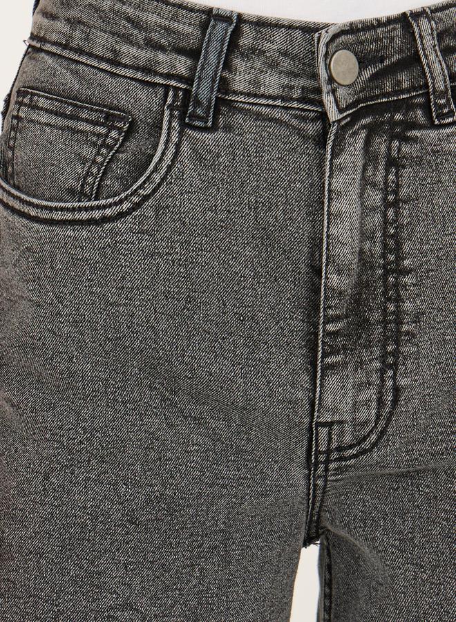 Styli Mid Rise Five-Pocket Style Wide Leg Jeans - Image 3