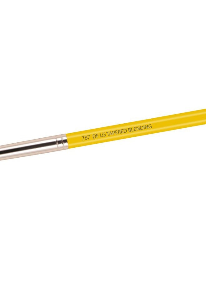 Bdellium Tools فرشاة مكياج مدمجة مدببة من ستوديو د. ف. كبيرة - Image 4