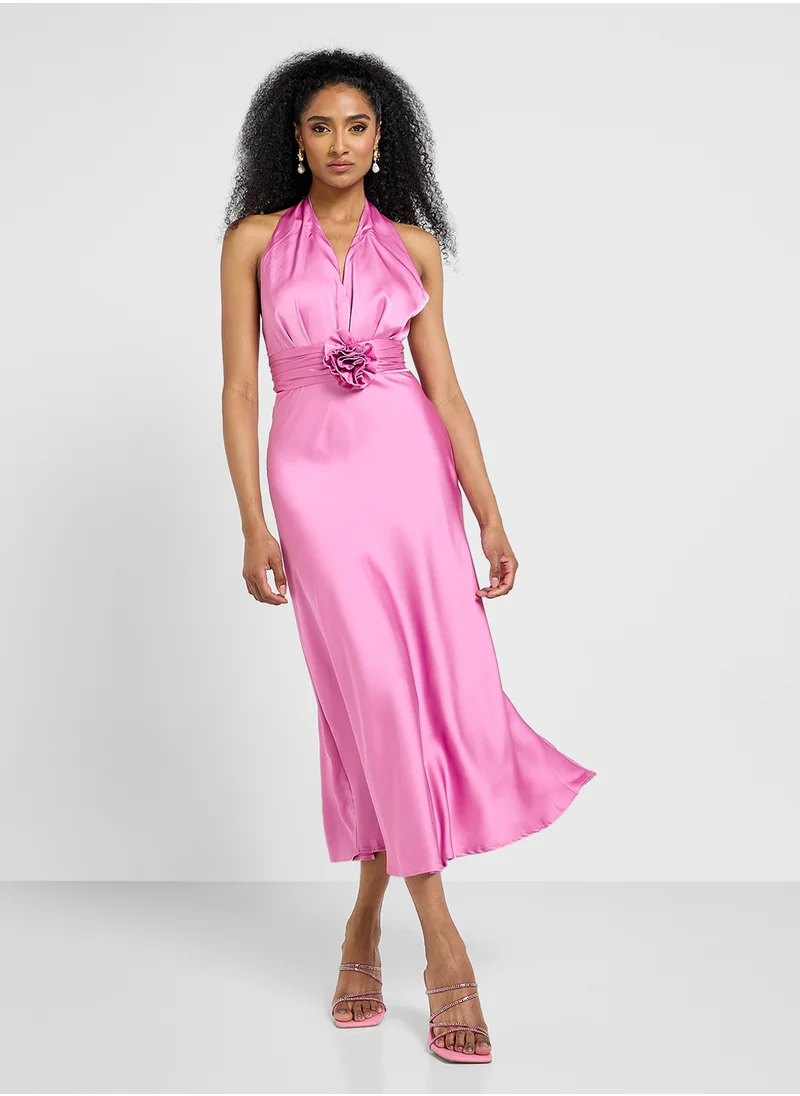 جينجر Halter Neck Satin Dress With Crosage Detail