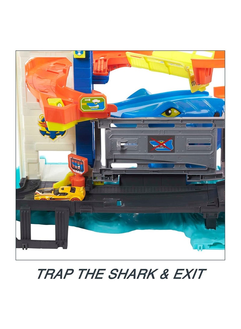 Hot Wheels City Shark Escape Playset  - Image 4