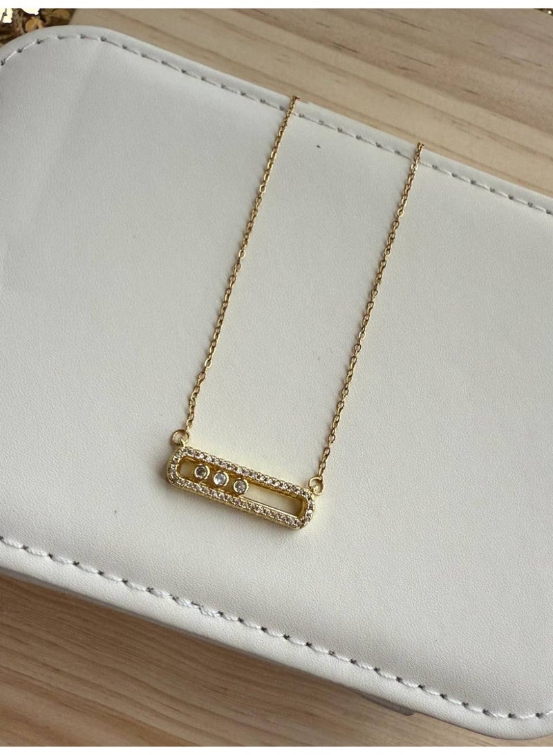 An elegant, rust-resistant chain, exclusively and distinctively designed.