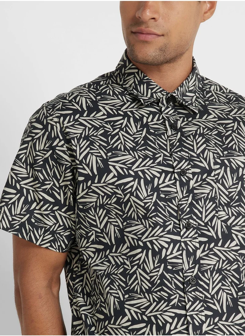 سفنتي فايف Leaf Print Shirt