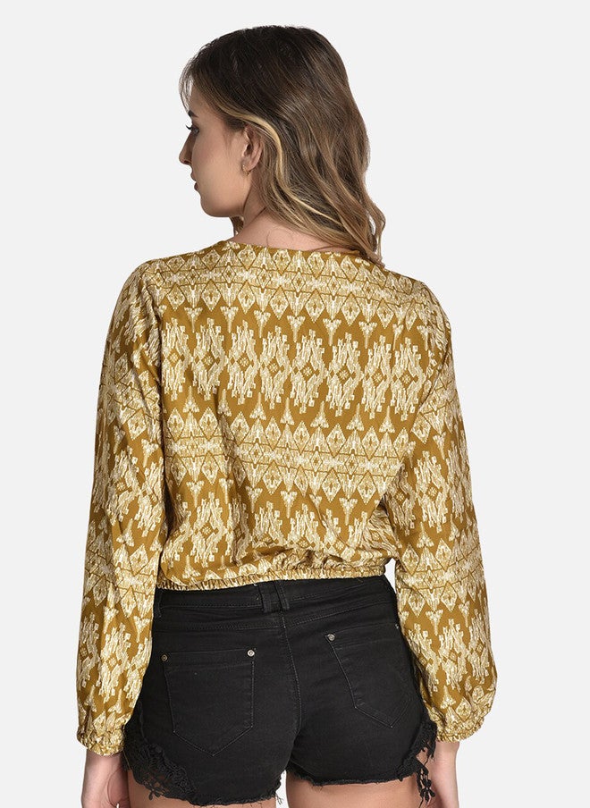 FIMS بلوزة كريب مزينة بنقوش عرقية من فIMS مع حزام عند الخصر - Image 5