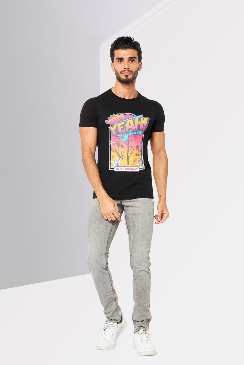 Replay تي شيرت رجالي بأكمام قصيرة وياقة دائرية بطباعة جرافيك، أسود - Image 2
