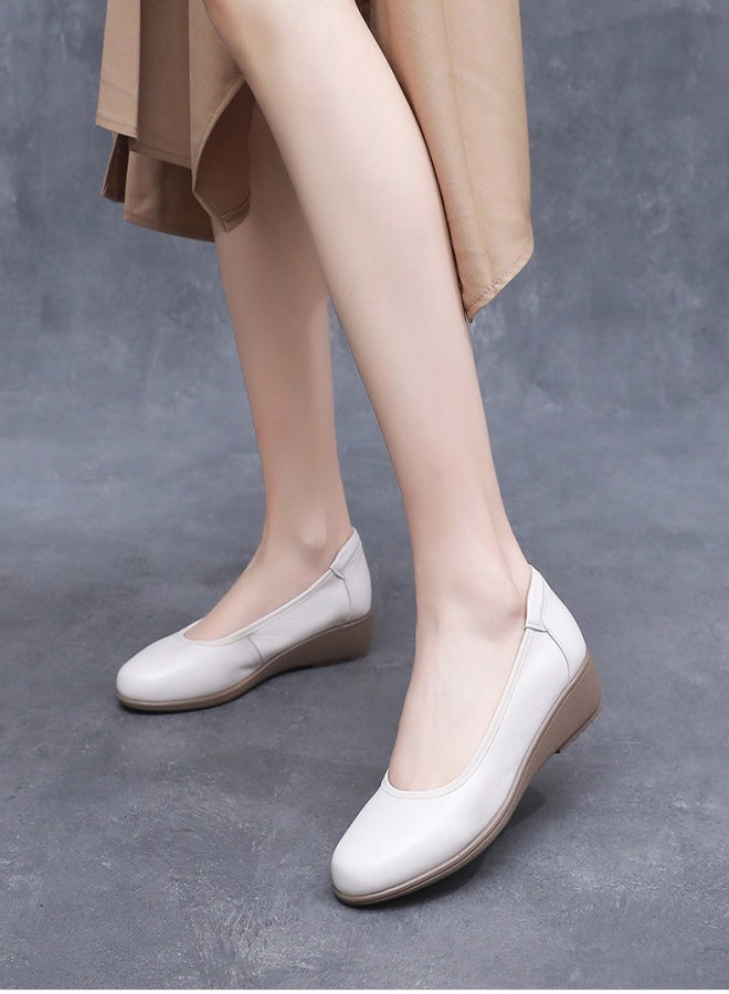 Flat heel genuine leather round toe cowhide large size simple shallow mouth soft sole shoes - Image 2