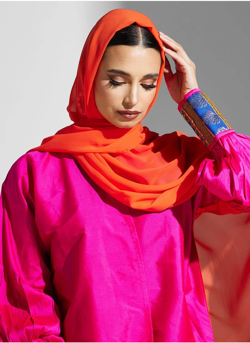 Khizana Two Toned Abaya With Puff Sleeve