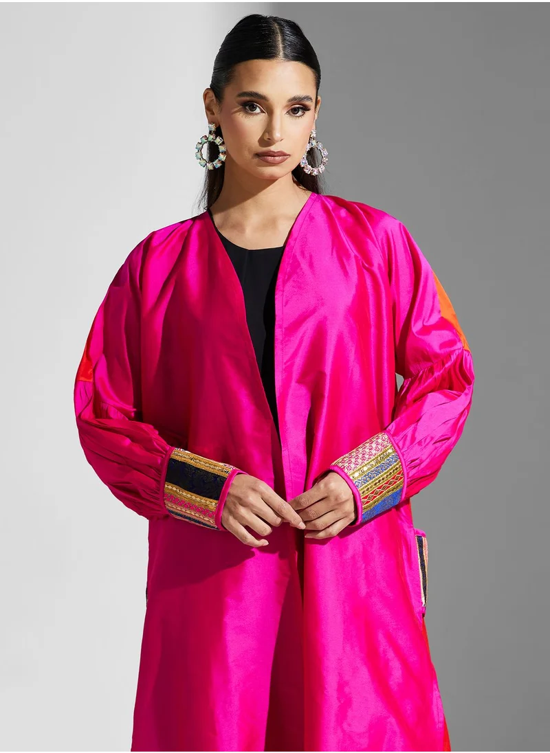 Khizana Two Toned Abaya With Puff Sleeve