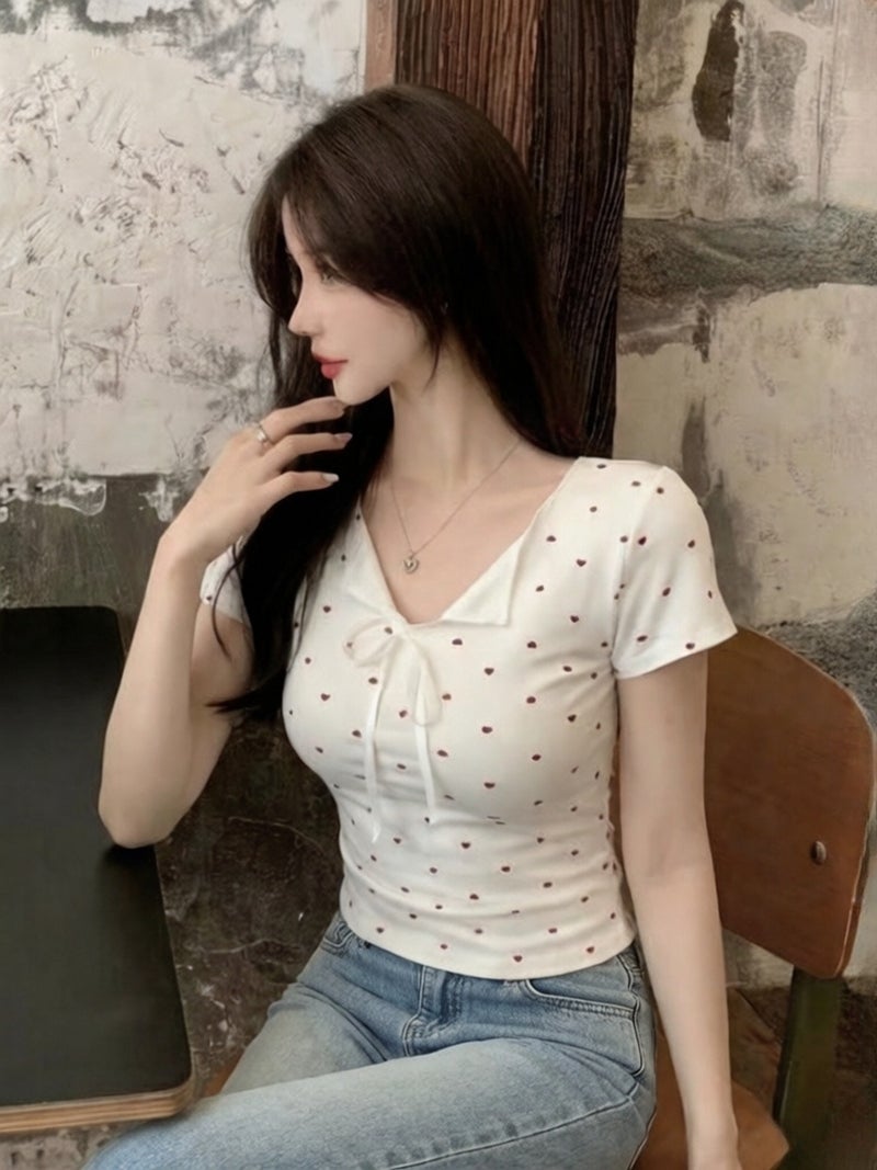 Japanese and Korean Style Sweetheart Print Lace - Up V - Neck Slim - Fit Cropped Top for a Sweet Look, Short Sleeve Top - White / S - Image 3