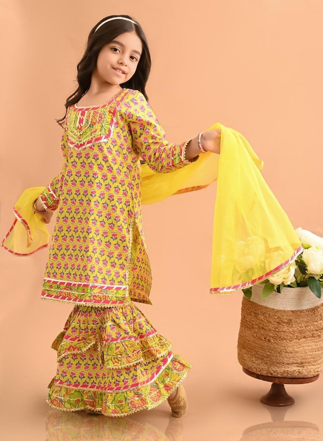 LILPICKS طقم كورتا شارارا مطبوع  - Image 5