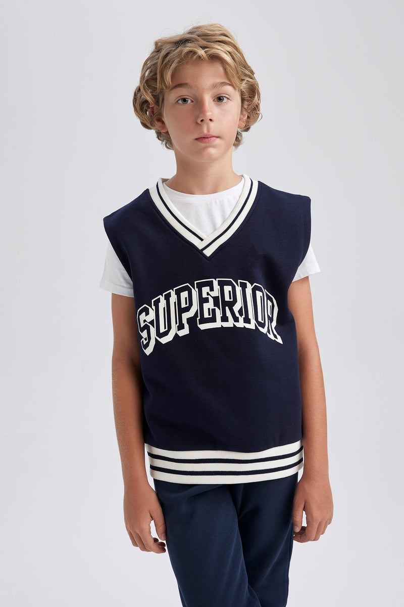 DeFacto Boy Oversize Fit Thick Sweatshirt Fabric Vest  - Image 1