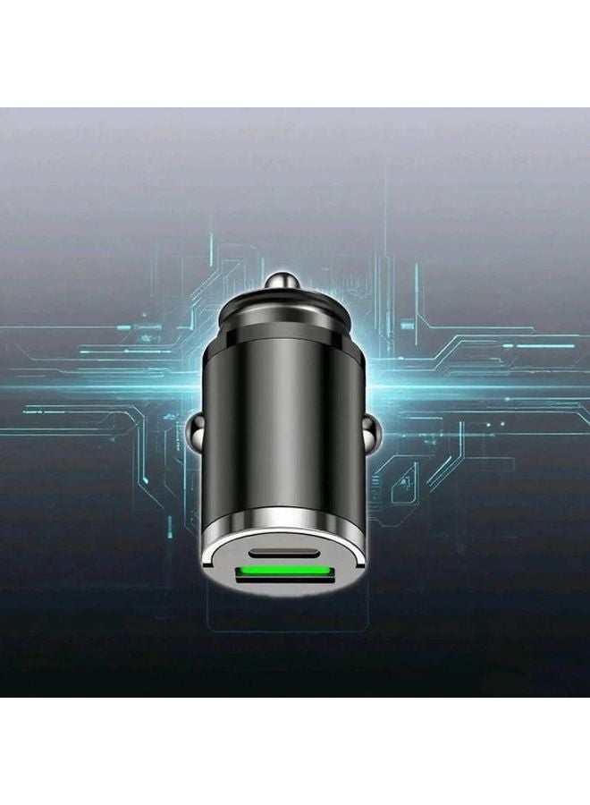 شاحن سيارة مزدوج المنفذ فائق الصغر 100 واط بشاحن سريع منفذ USB C و USB A باللون الأخضر - Image 1