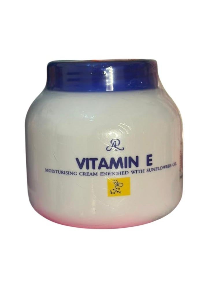 إيه آر كريم مرطب بفيتامين هـ مدعم بزيت دوار الشمس