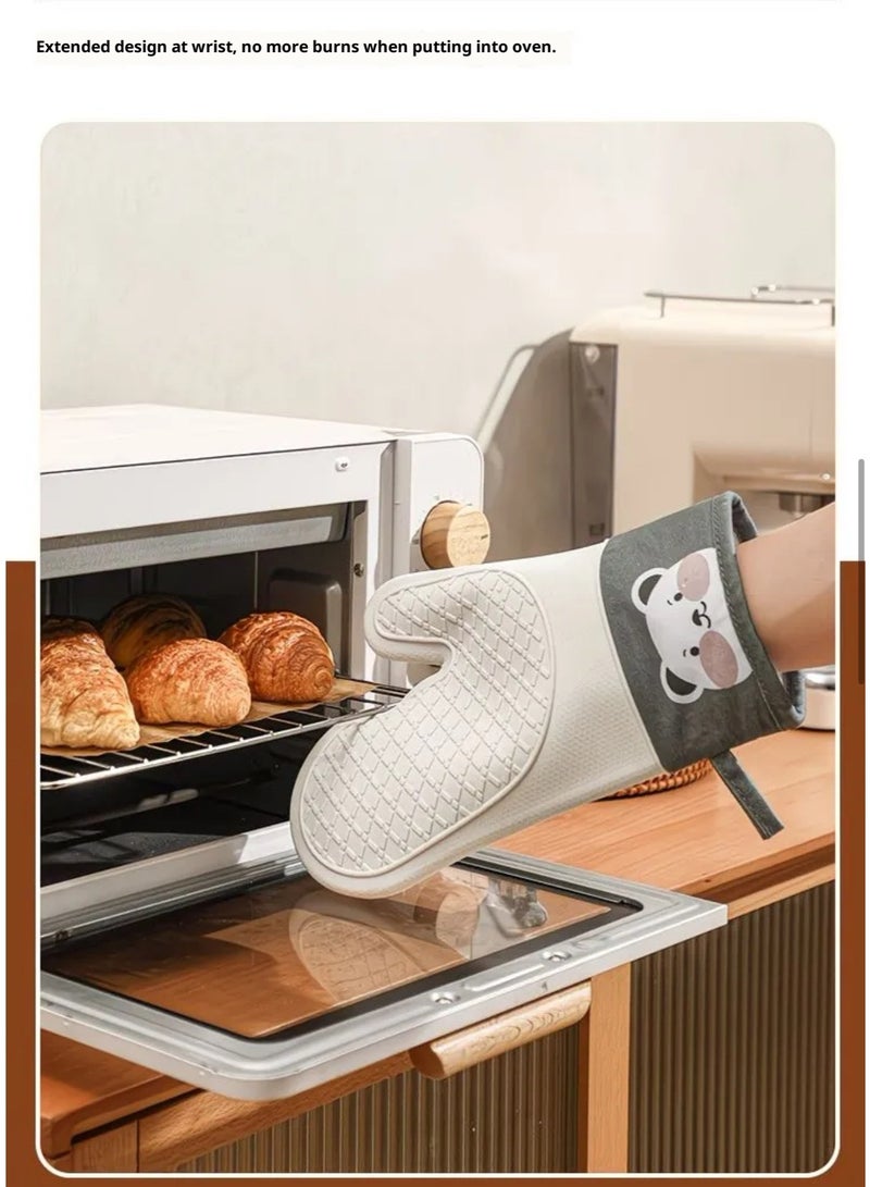 Cute Bear Silicone Oven Mitts - Heat Resistant & Anti-Slip, Microwave/Oven Safe, Essential Kitchen Tool - Image 5