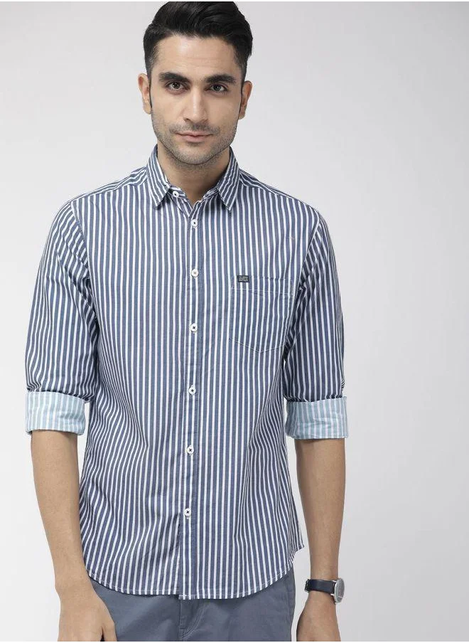 The Indian Garage Co Men Slim Fit Abstract Printed Full Sleeves Cutaway Collar Casual Shirt