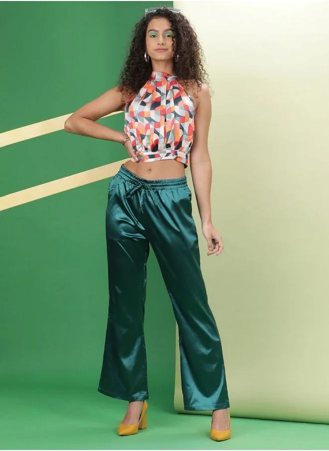 مرفوعة Women Flared Solid High-Rise  Pants