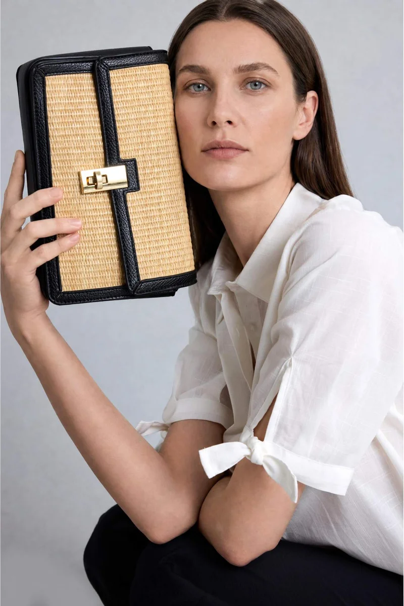 ديفاكتو Woman Straw Shoulder Bag
