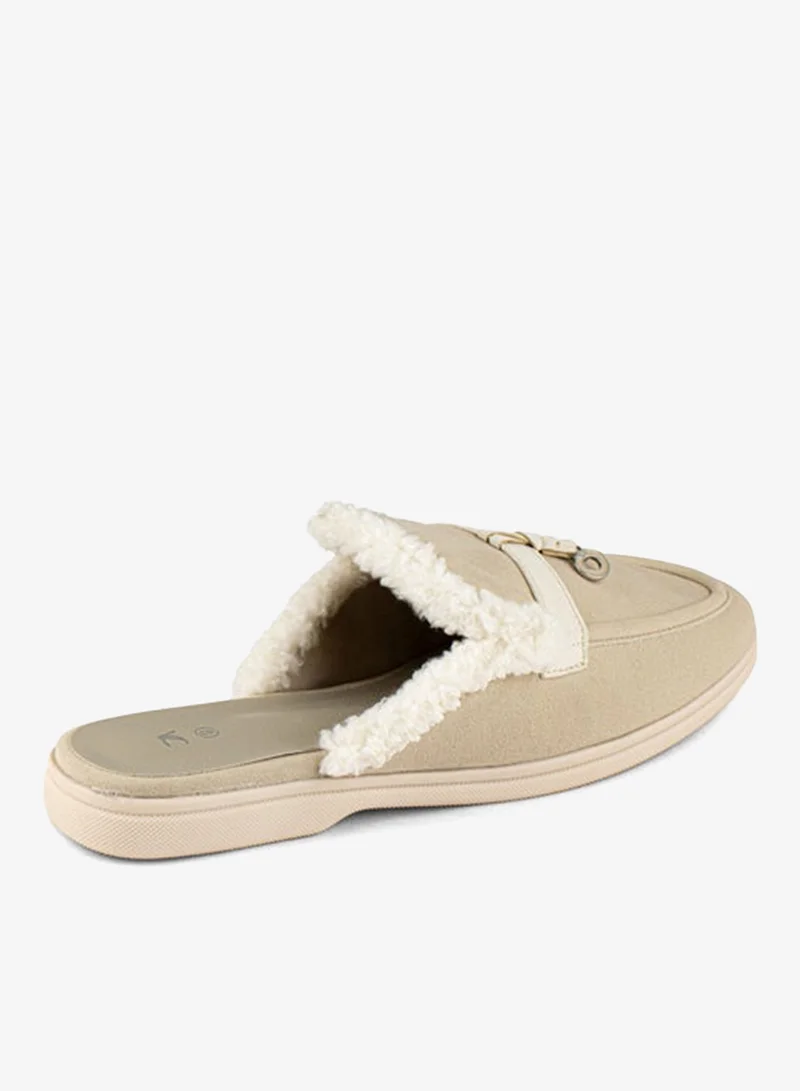 Vincci Beige Women Pointed-toe Flat Sandals for Women | Best Price UAE
