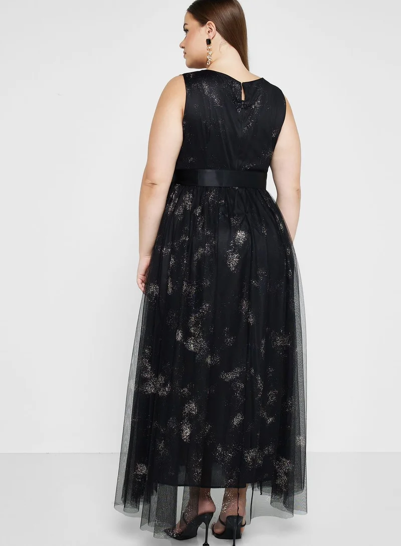Ella Limited Curve Sleeveless Shimmer Dress