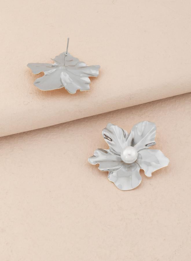 Take Two Flower Faux Pearl Earrings - Image 2