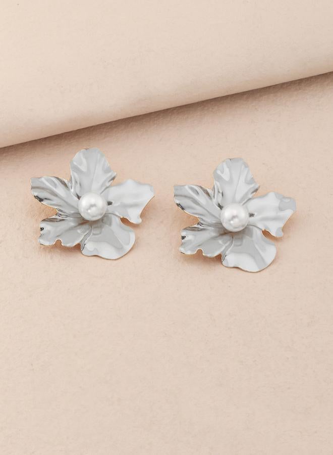Take Two Flower Faux Pearl Earrings - Image 3