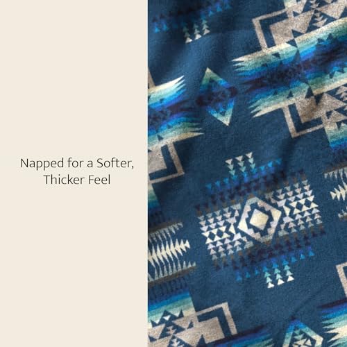 Pendleton بطانية باندلتون تشيف جوزيف جاكار من الصوف 64" × 80"، بطانية قابلة للعكس، حواف من الصوف، قابلة للتنفس، مخملية للنعومة، رائعة للاستخدام في المنزل والسفر - أكوا - Image 4