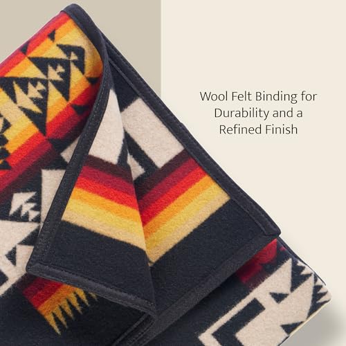 Pendleton بطانية باندلتون تشيف جوزيف جاكار من الصوف 64" × 80"، بطانية قابلة للعكس، حواف من الصوف، قابلة للتنفس، مخملية للنعومة، رائعة للاستخدام في المنزل والسفر - أكوا - Image 3