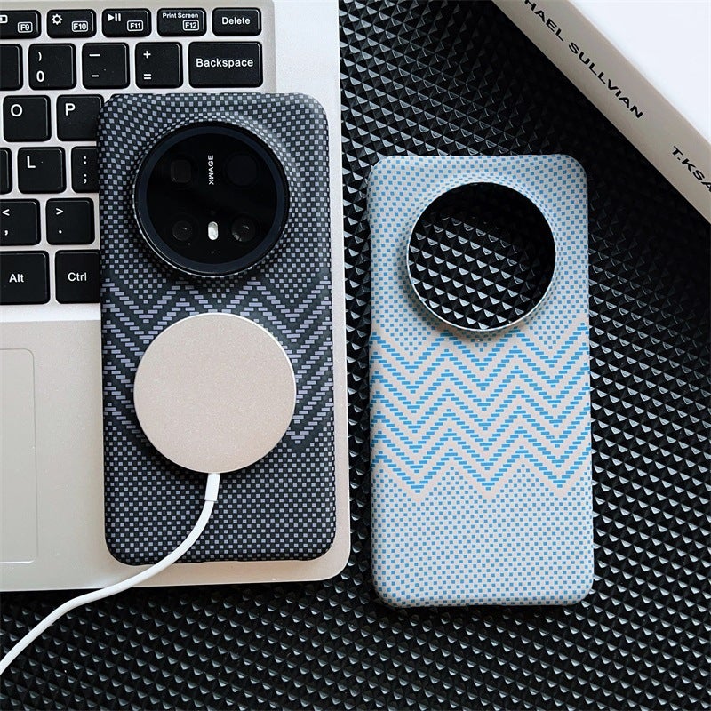 Magnetic Matte PC Half-Wrap Phone Case with Shockproof Heat Dissipation and Anti-Fingerprint Protection - Image 3