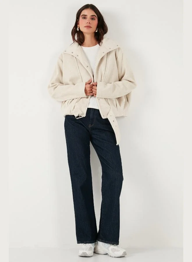 ليلا معطف قصير مبطن من الكشمير بتفاصيل حزام كبير الحجم من مزيج القطن للنساء من ليلا