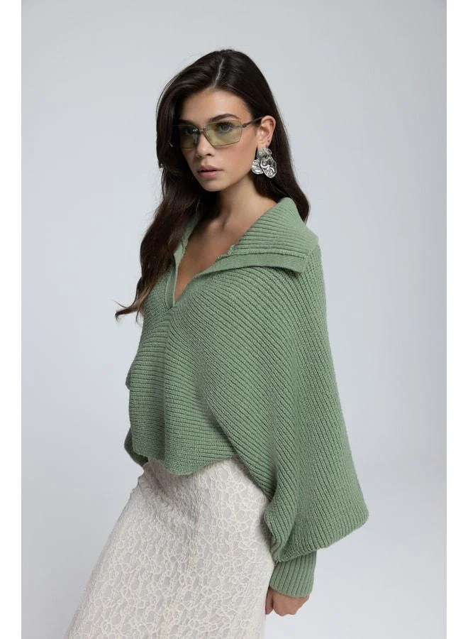 MAI STUDIOS CO. Livia Çağla Collared Sweater