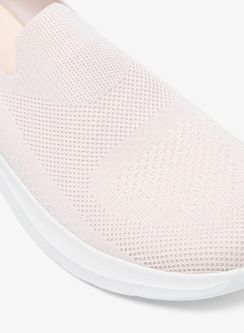 Dash Close Toe Flat Slip Ons