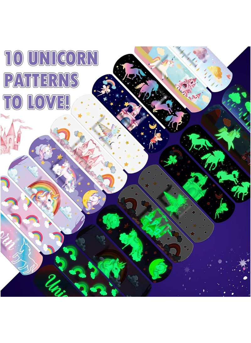 50 قطعة ضمادة مضيئة في الظلام للأطفال ضمادات نيون لطيفة قابلة للتنفس ومقاومة للماء للبنات والأولاد والأطفال الصغار، لفافة لاصقة مرنة للجروح والخدوش والجروح - Image 4