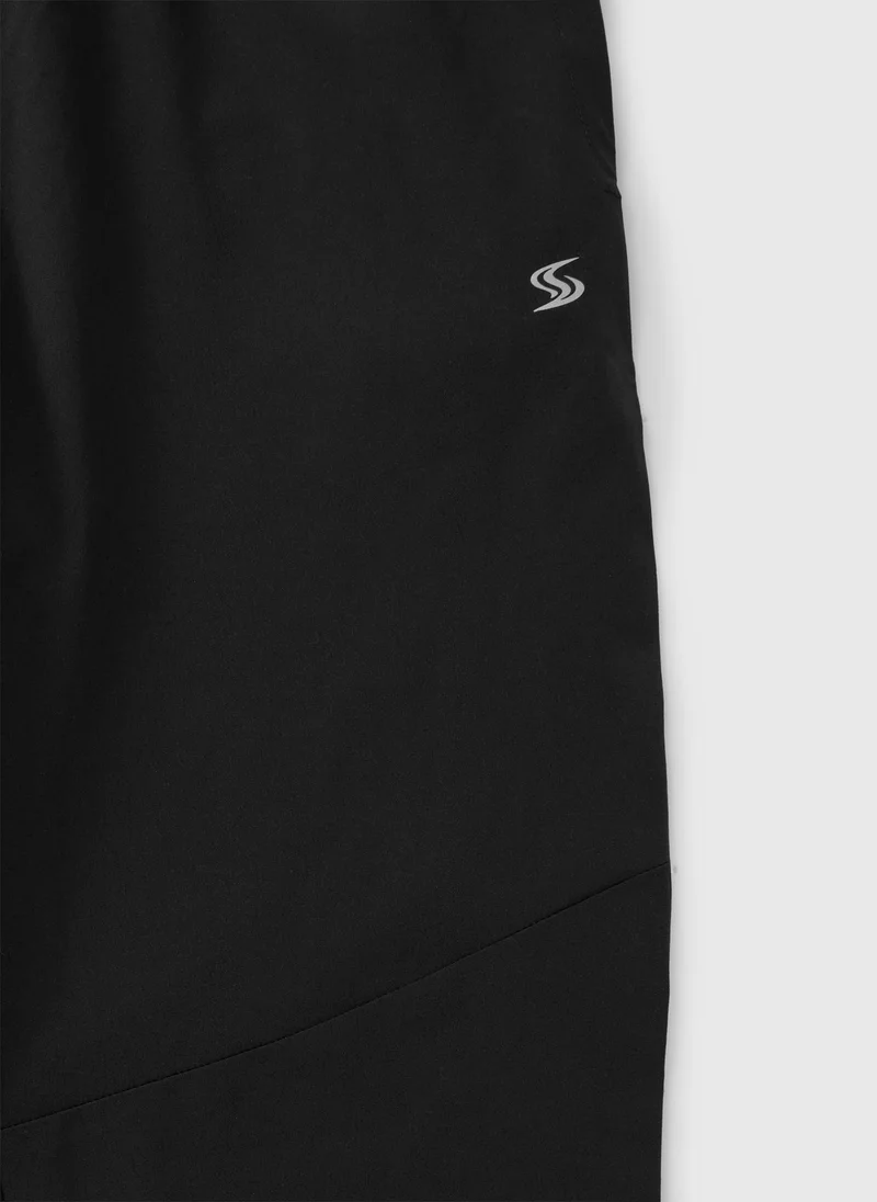 ماتلان Souluxe Boys Black Sports Jogging Bottoms