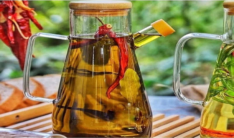 Safestore 900 ml Glass Oil Pot Vinegar Shaker Milk Storage Water Jug with Bamboo Lid