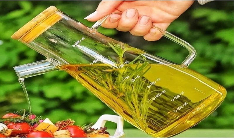 Safestore 900 ml Glass Oil Pot Vinegar Shaker Milk Storage Water Jug with Bamboo Lid