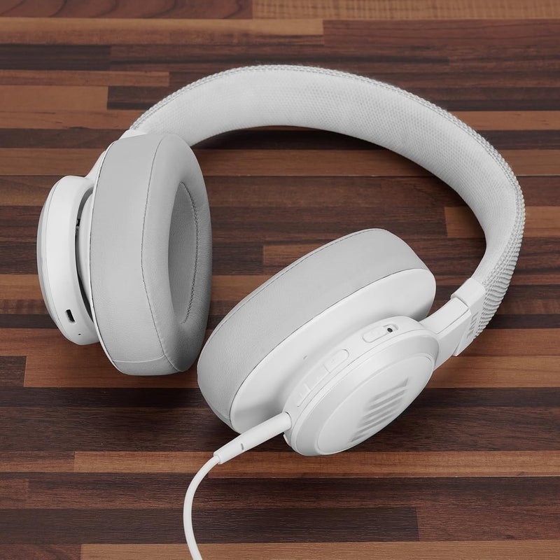 جيكريا كابل صوتي سريع التوصيل من (QuickFit) متوافق مع سماعات JBL E35، E40، E40BT، E45BT، E50BT، E55BT، 650BTNC، 600BTNC. يحتوي الكابل على ميكروفون مدمج ويأتي بلون أبيض، طوله 4 أقدام (1.2 متر). - Image 5