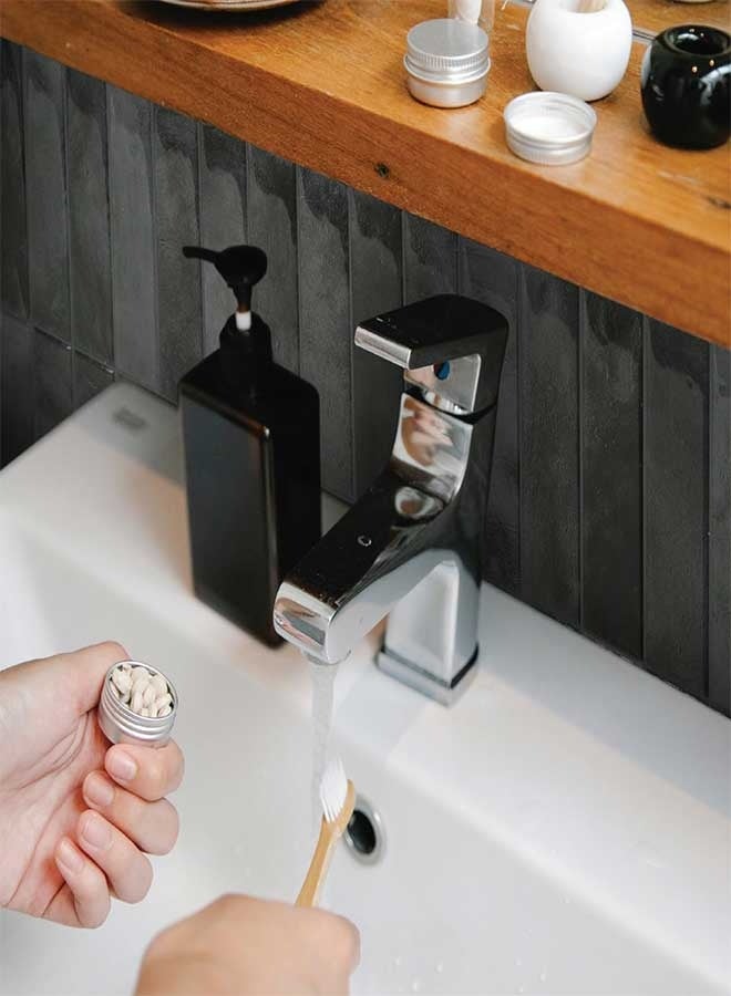 رَوَائِد بلاط خلفية للمطبخ قابل للتقشير واللصق، 5 صفائح ثلاثية الأبعاد ذاتية اللصق، بلاط لاصق للجدران في المطبخ والحمام، مقاس 23 × 29 سم - Image 5