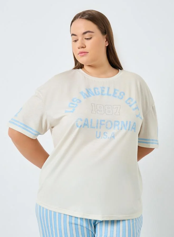 Styli Styli Plus Size Striped T-Shirt and Pyjama Set