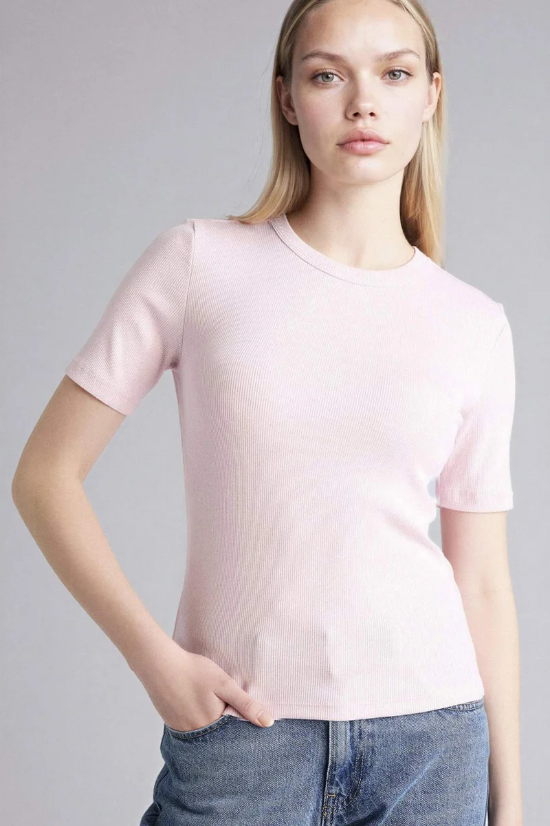 ديفاكتو Slim Fit Crew Neck Basic Camisole Short Sleeve T-Shirt