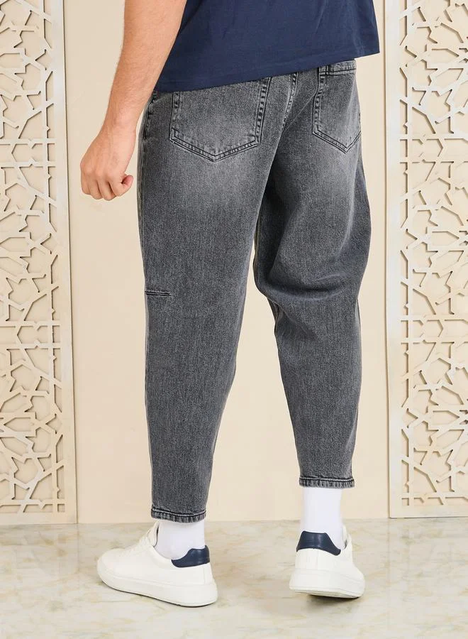ستايلي Mid Wash Balloon Fit Knee Dart Jeans