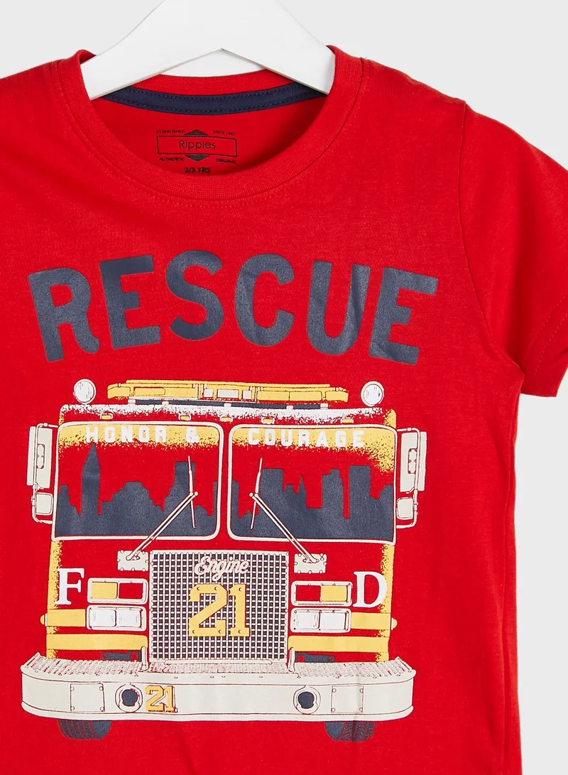 ريبلز مع نمشي Round Neck Graphic T-Shirt
