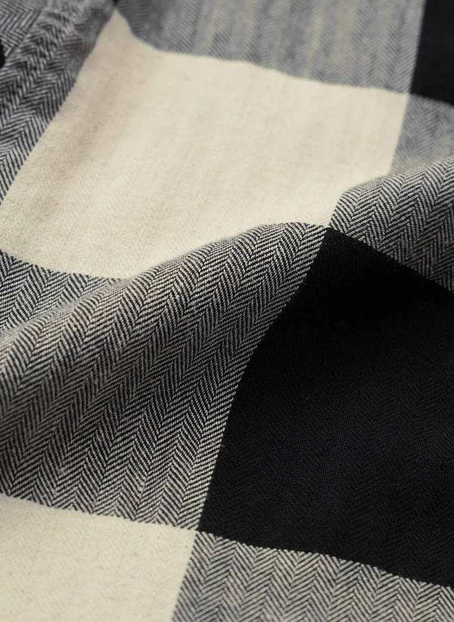 The Souled Store  The Souled Store Men's Regular Fit Checked Black Cotton Linen Shirt  | Best Price UAE