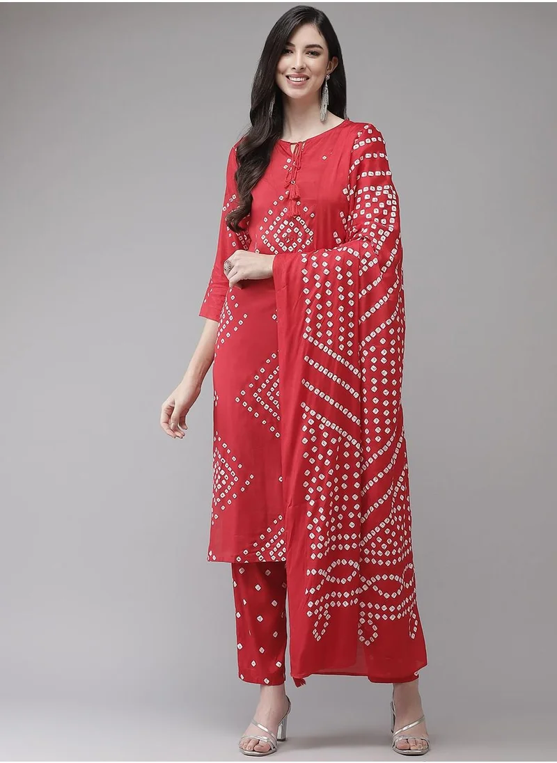 آي شين Women Red Ethnic Motifs Layered Pure Silk Kurta with Trousers With Dupatta