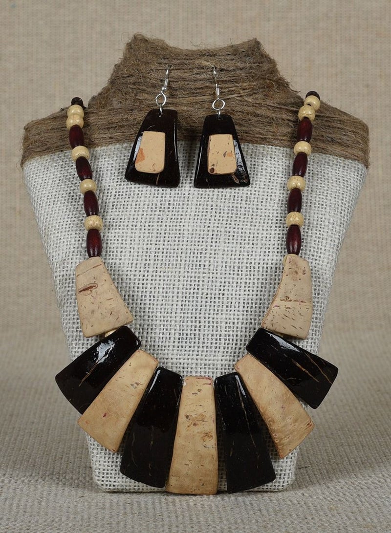 N & H Women's Coconut Shell Dual Tone Choker Necklace with Earrings Set  - Image 1