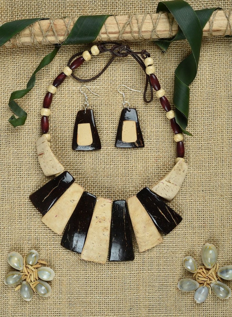 N & H Women's Coconut Shell Dual Tone Choker Necklace with Earrings Set  - Image 3