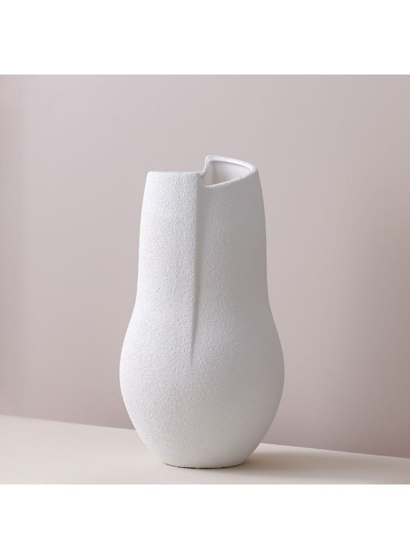 DANUBE HOME مزهرية ليكسي كراميل السيراميك التجريدية – مزهرية زهور زخرفية عصرية لغرفة المعيشة، طاولة الطعام والمكتب، قطعة فخمة من الفخار بأسلوب بسيط لتزيين المنزل الأنيق وتصميم الديكور الداخلي L20.5 X W20.5 X H39Cm رمادي - Image 1