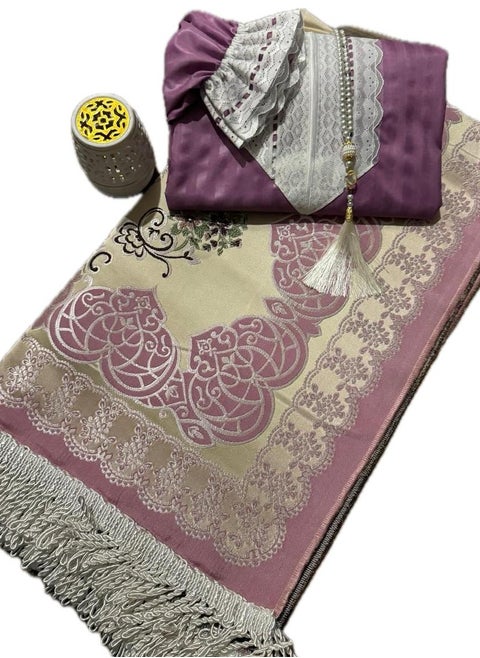 A wonderful prayer set for women in a distinctive purple color that contains (a zippered veil, a distinctive light prayer rug, and a beaded rosary). Now you can give your loved ones the best sets with our best prices. Size: 110*70