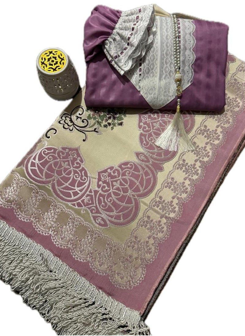 A wonderful prayer set for women in a distinctive purple color that contains (a zippered veil, a distinctive light prayer rug, and a beaded rosary). Now you can give your loved ones the best sets with our best prices. Size: 110*70