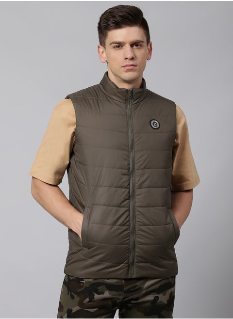 سترة Dennis Lingo الرجالية ذات المقاس العادي من Olive Puffer Gillet