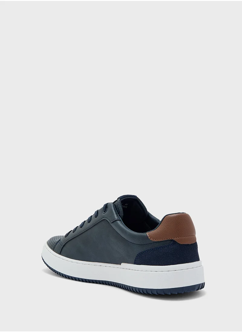 روبرت وود Casual Sneakers