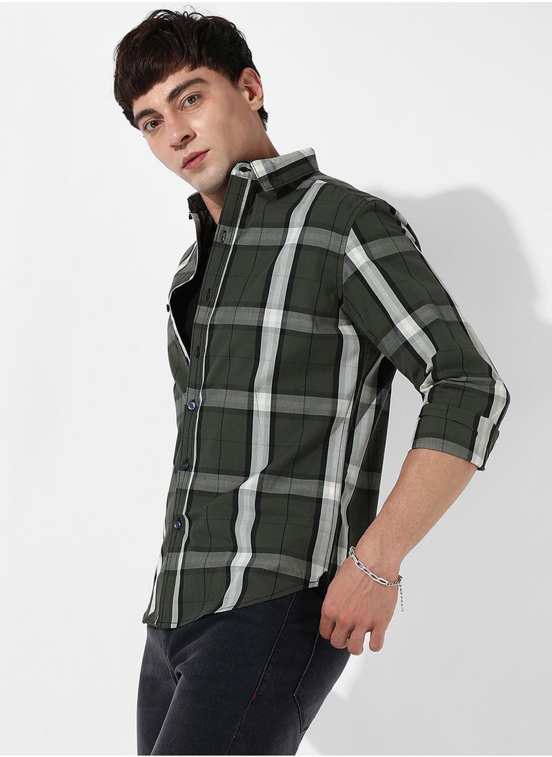 Campus Sutra Campus Sutra Men's Tartan Plaid Dark Green Button Up Regular Fit Shirt For Casual Wear | Cotton Spread Collar Shirt Crafted With Regular Sleeve, Comfort Fit & High-Performance For Everyday Wear  - Image 3